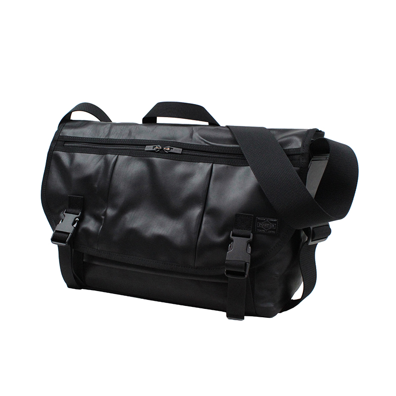 メッセンジャーバッグ