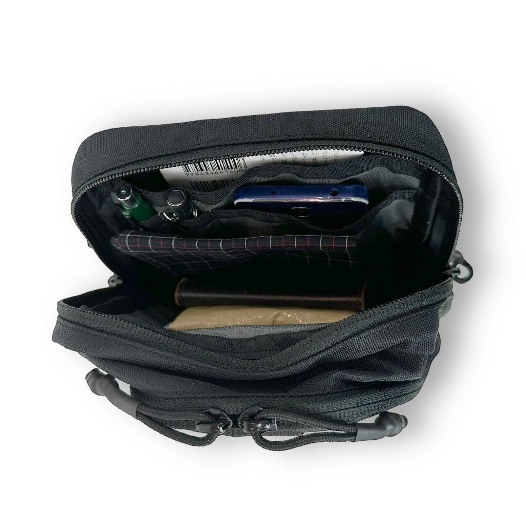 正規取扱店】 BRA231L15 ブリーフィング SQ SHOULDER LE