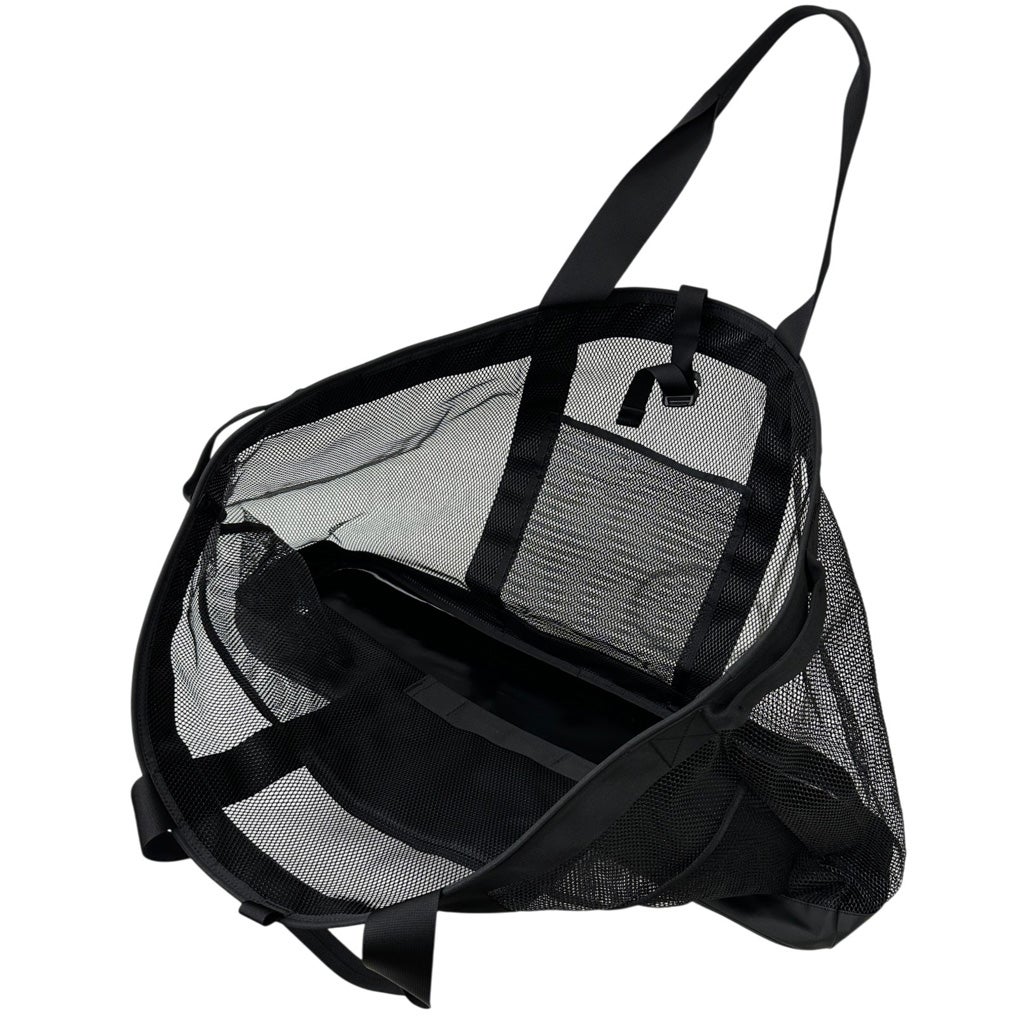 THE NORTH FACETHE NORTH FACE